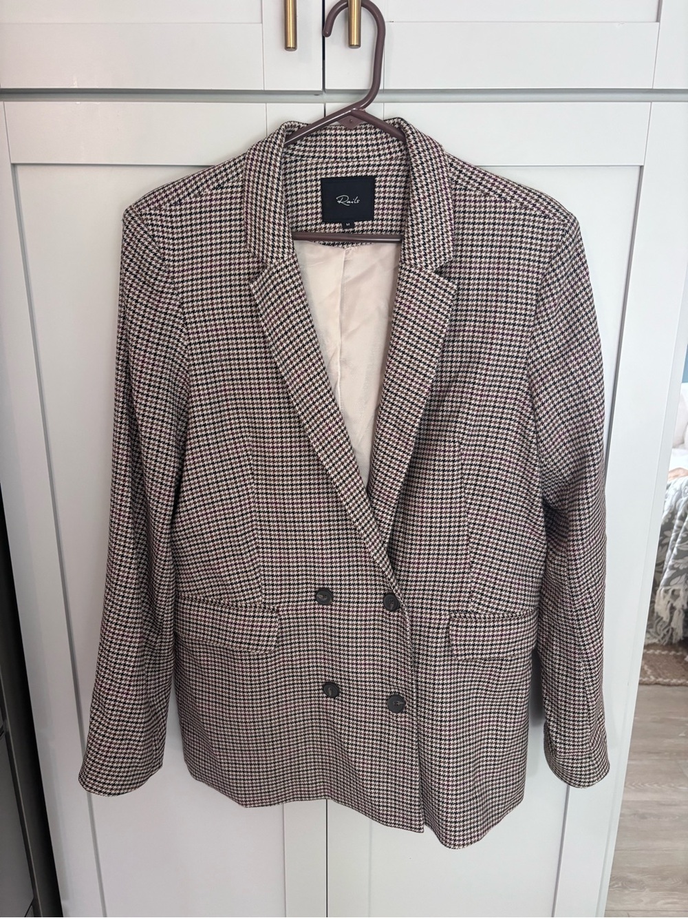 Rails Woman’s Double-Breasted Houndstooth Blazer in Brown